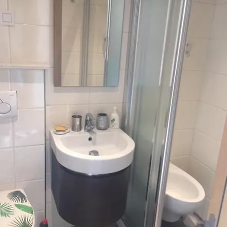 Et Ses Deux Piscines Apartment Nizza