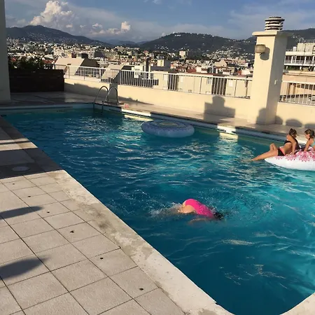 Apartment Et Ses Deux Piscines *
