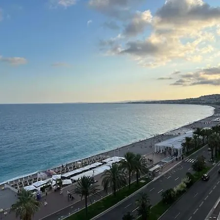 Et Ses Deux Piscines Apartamento Nice
