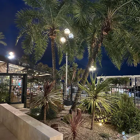 Διαμέρισμα Et Ses Deux Piscines *